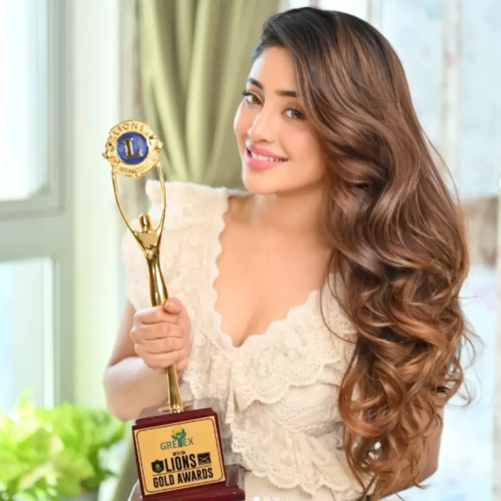 Shivangi Joshi 