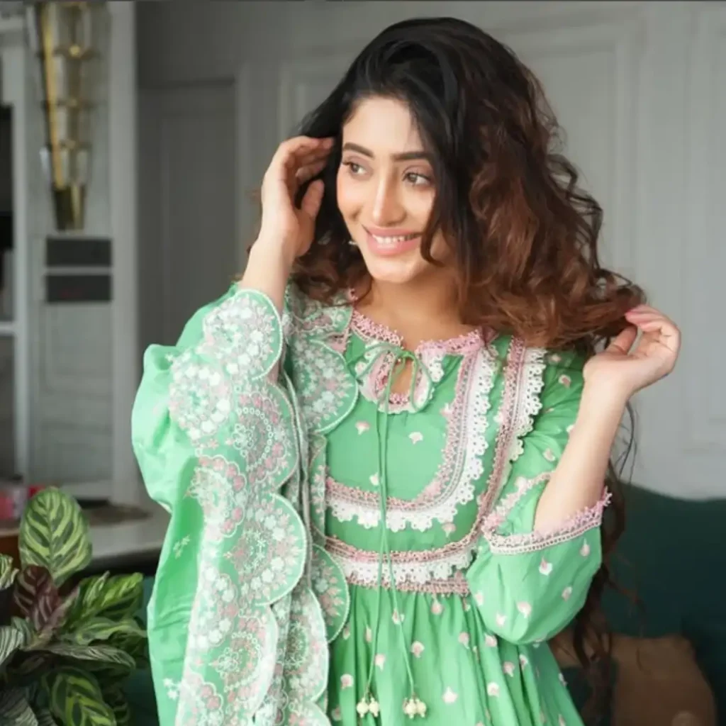 Shivangi Joshi Birthday
